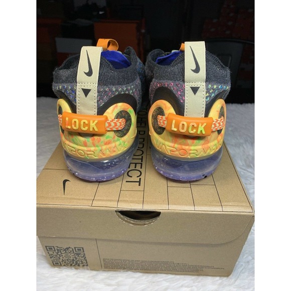 Nike Air VaporMax 2020 FK Flyknit  7Y / Women 8.5 - Picture 3 of 4